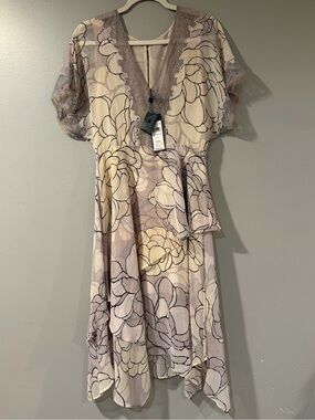BCBGMaxAzria Lavender Cream Floral V-Neck High-Low Dress